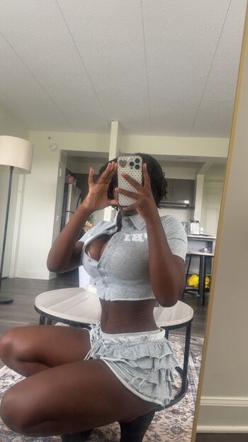 Full leaked Lrdhavemercii private onlyfans photo