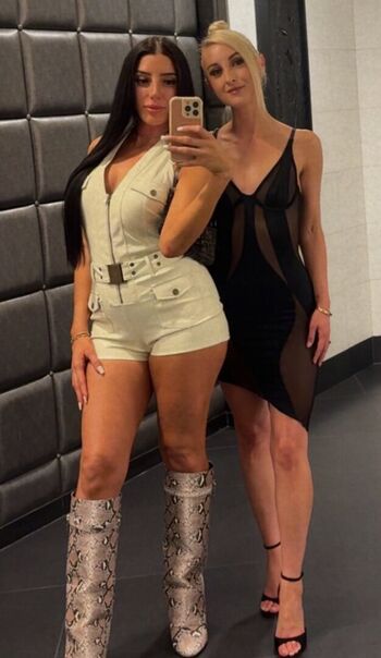 la_la_laura88