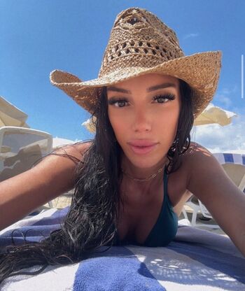 la_la_laura88