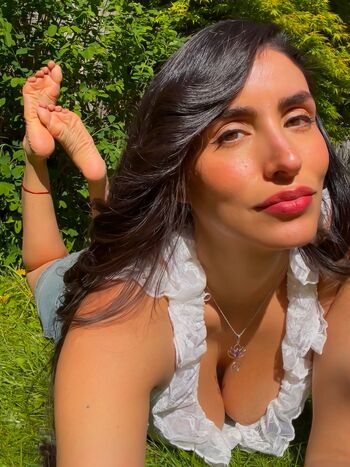 Full leaked La layana rous private onlyfans photo
