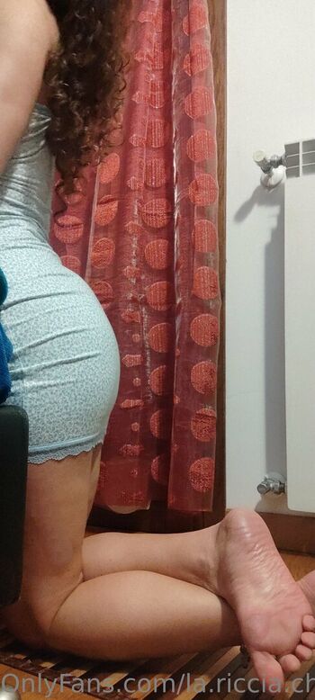 Full leaked La riccia chicca private onlyfans photo