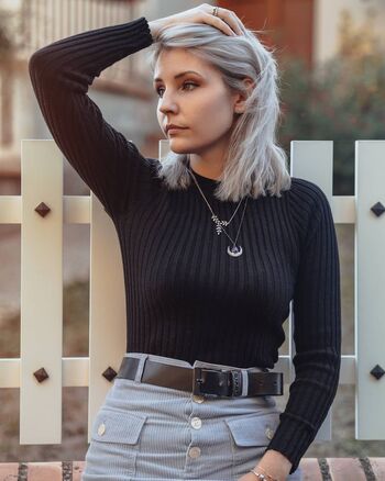 Full leaked La streameuse jeel page private onlyfans photo