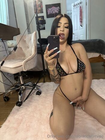 Full leaked Lablancanievee private onlyfans photo