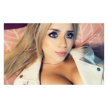 Full leaked Ladybad private onlyfans photo