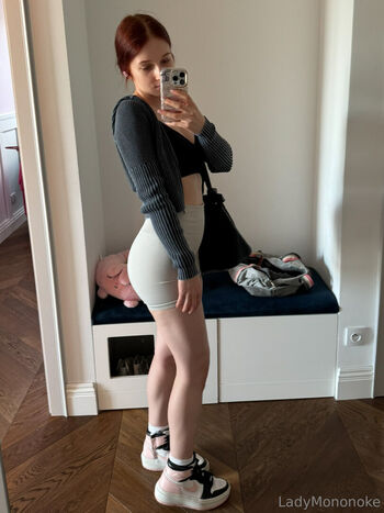 Full leaked Ladymononokefree private onlyfans photo