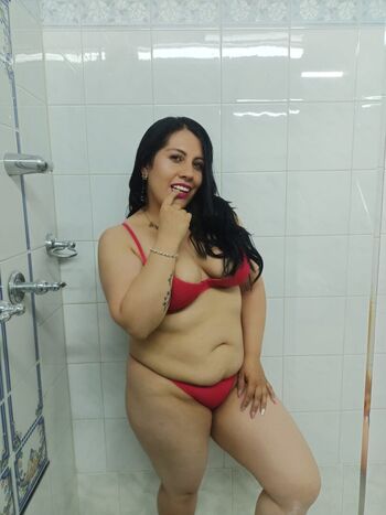Full leaked Ladysalome private onlyfans photo
