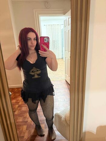 ladyviper__