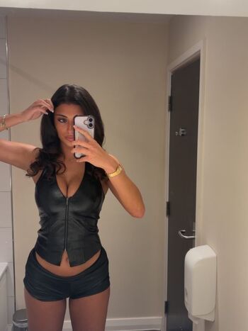 Laila Abadi