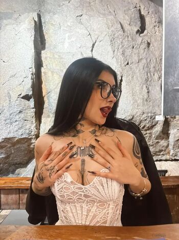 Full leaked Laly laliaa private onlyfans photo