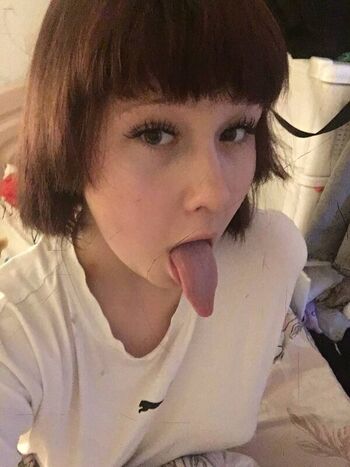 Full leaked Lamiatongue private onlyfans photo