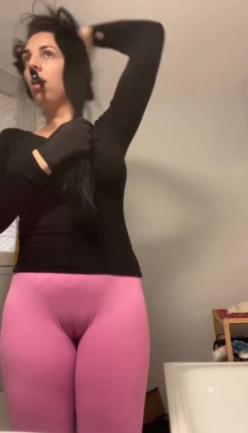 Full leaked Lamujerbuenaa private onlyfans photo