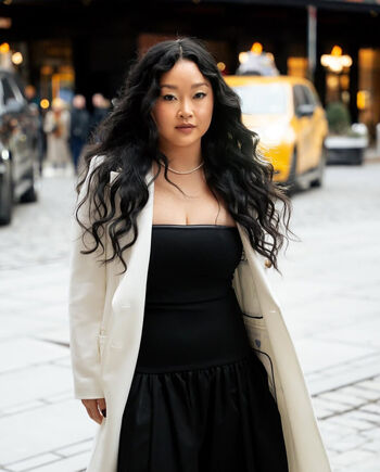 Full leaked Lana condor page private onlyfans photo