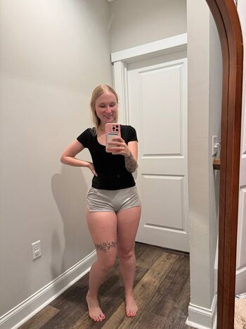 Full leaked Lanaamara private onlyfans photo