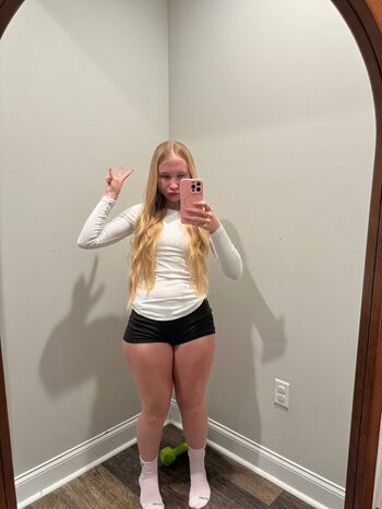 Full leaked Lanaamara private onlyfans photo