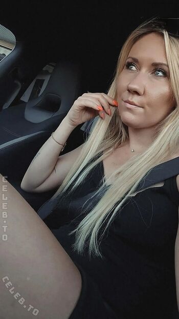 Full leaked Landmaedel sylvi private onlyfans photo