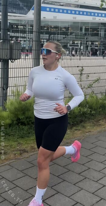 Full leaked Lara esser private onlyfans photo