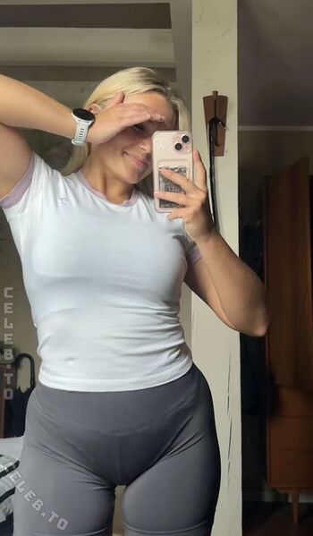 Full leaked Lara esser private onlyfans photo