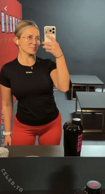 Full leaked Lara esser private onlyfans photo