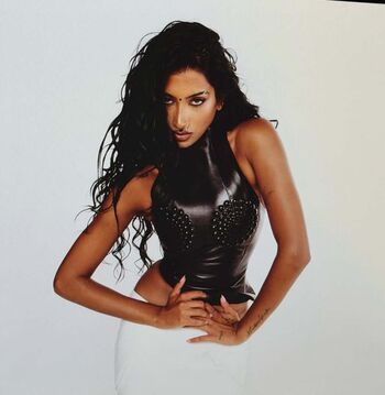 Full leaked Lara raj lararajj member of katseye private onlyfans photo