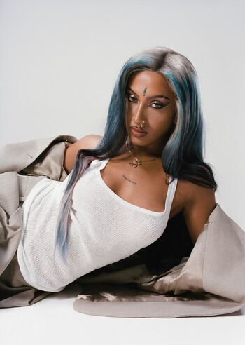 Full leaked Lara raj page private onlyfans photo