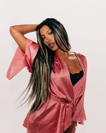 Full leaked Lara raj private onlyfans photo