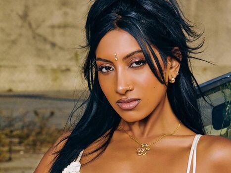 Full leaked Lara raj page private onlyfans photo