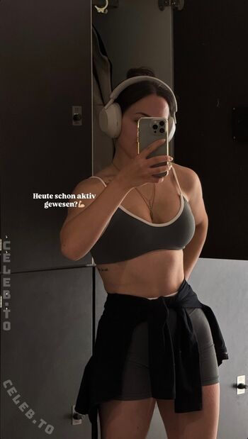 Full leaked Lara stxx page private onlyfans photo