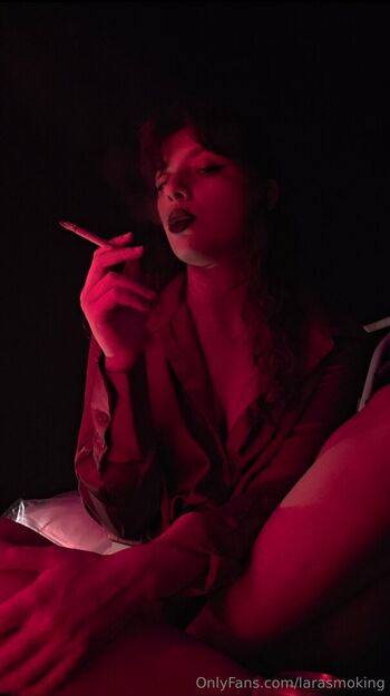 larasmoking