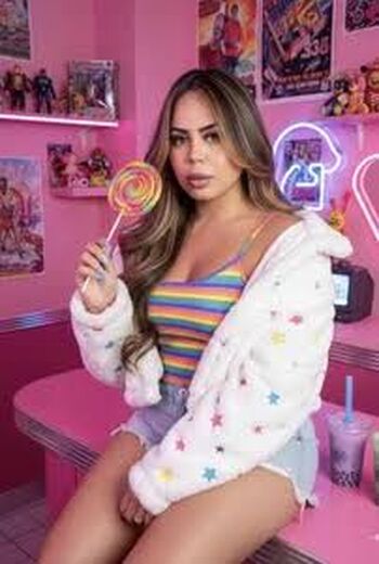 Full leaked Lariic private onlyfans photo