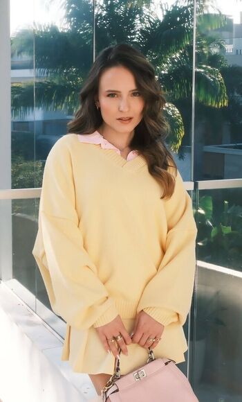 Full leaked Larissa manoela private onlyfans photo