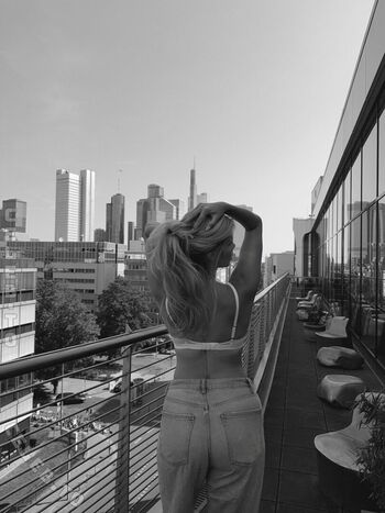 Full leaked Larissa neumann page private onlyfans photo