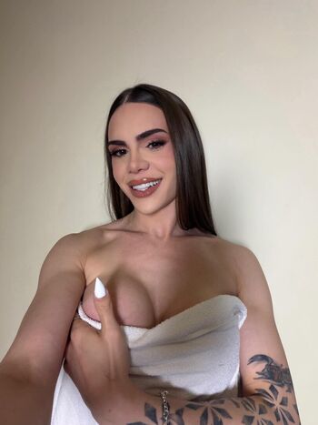 Full leaked Larissa ts private onlyfans photo