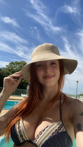 Full leaked Larizinha private onlyfans photo