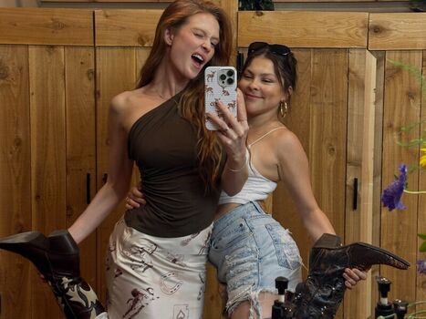 Full leaked Larsen thompson private onlyfans photo