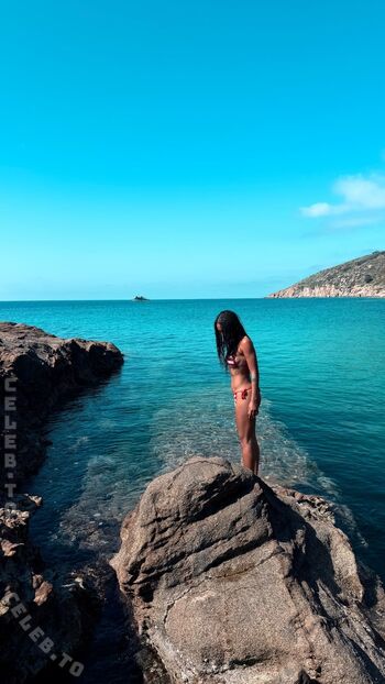 Full leaked Larypoppins private onlyfans photo