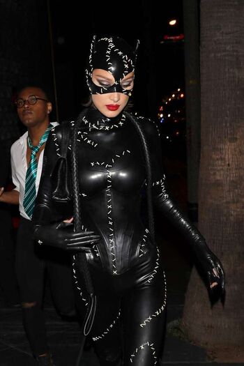 Full leaked Latex fetish private onlyfans photo