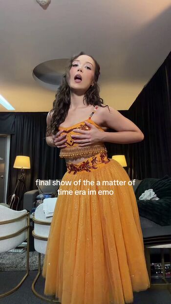 Full leaked Laufey lin private onlyfans photo