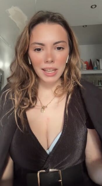 Full leaked Laura caubel private onlyfans photo