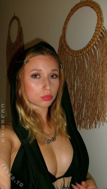 Full leaked Laura fltn private onlyfans photo