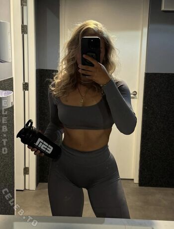 Full leaked Laura hsmr private onlyfans photo