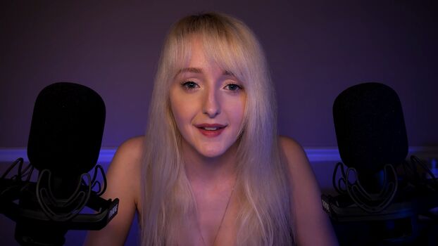 Laura Lemurex