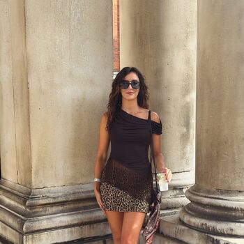 Full leaked Laura robson private onlyfans photo