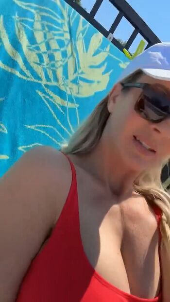 Full leaked Laura sanko private onlyfans photo