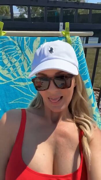 Full leaked Laura sanko private onlyfans photo