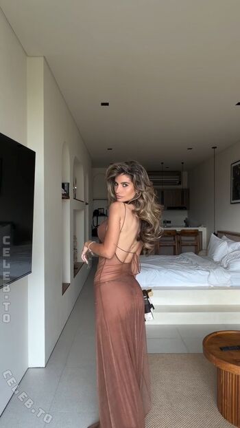 Full leaked Laura schultz page private onlyfans photo