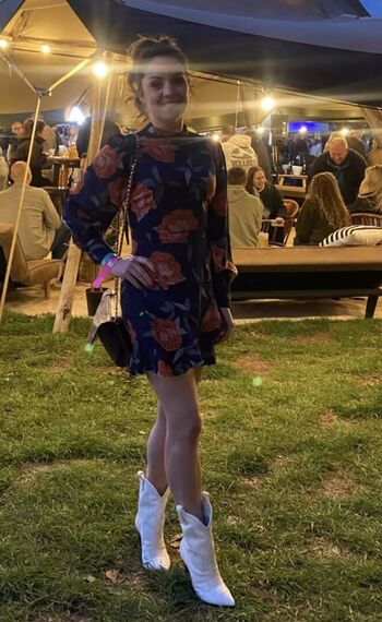 Full leaked Laura tobin  page private onlyfans photo