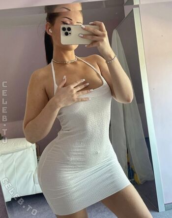 Full leaked Lauralianajane page private onlyfans photo