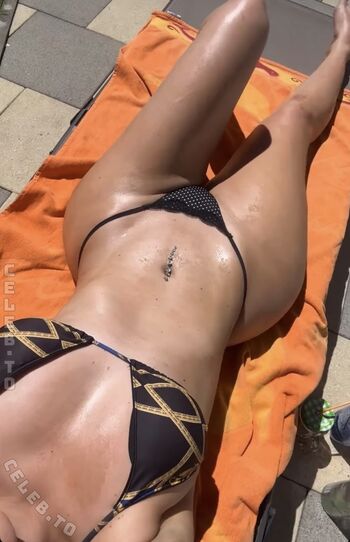 lauralianajane