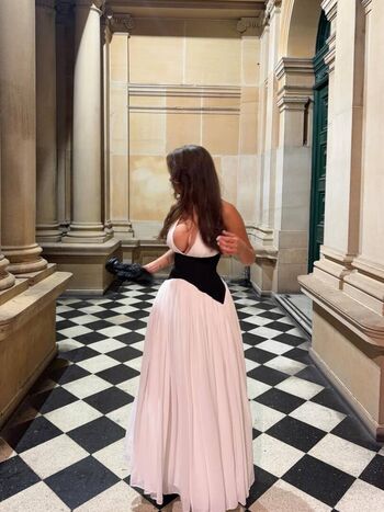 Full leaked Lauramjj private onlyfans photo