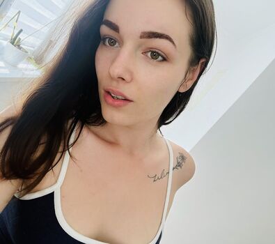 Full leaked Laurasidorjak private onlyfans photo